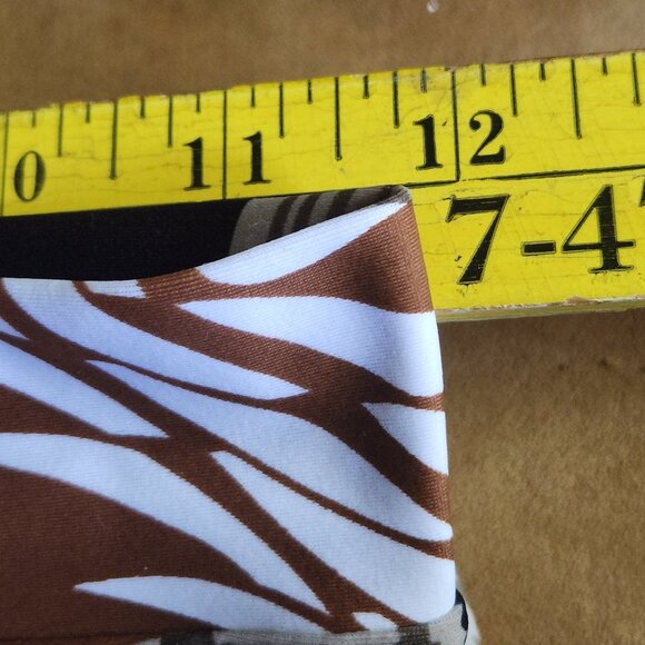 K12  Funky silky cappucino coloured leggings - 20% spandex! Missing drawstring - Picture 4 of 4